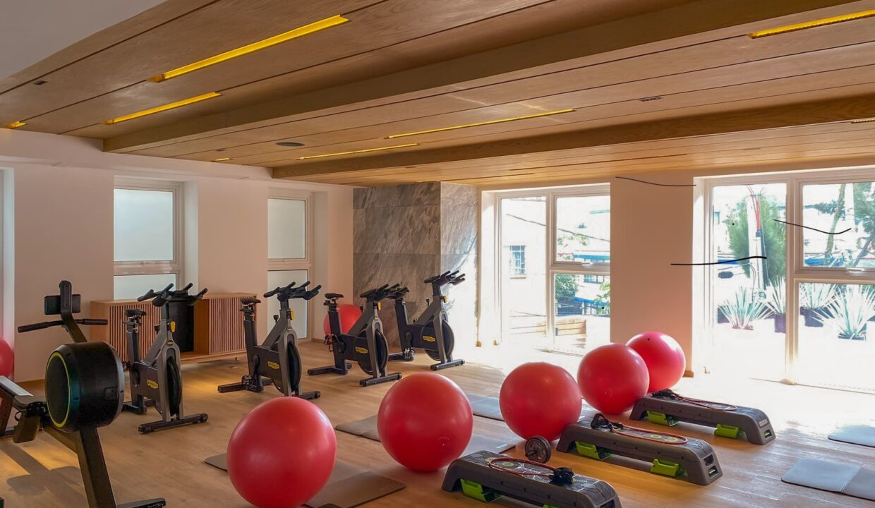 FA04E7AC-7205-483D-A8C2-6070DDA59F9D