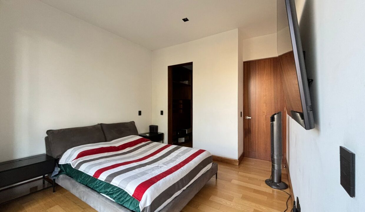 WhatsApp Image 2026-02-19 at 21.59.43